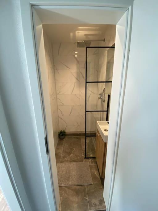 Nisay - 3 - A1 Apartment Ludwigsburg